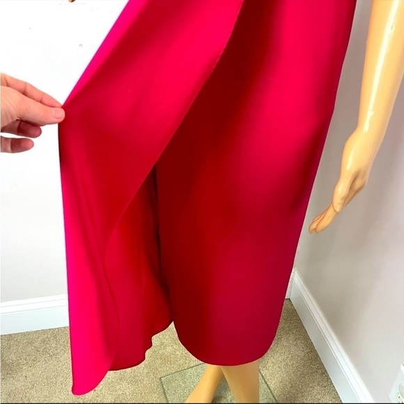 Kira Red Sleeveless Dress – Crisscross V-Neck, Size 6 - Picture 3 of 9